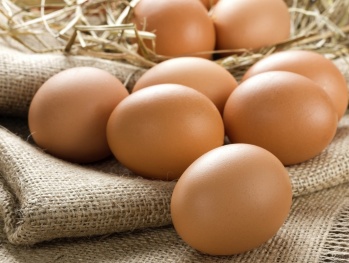 Яйца от молодых несушек (мелкие)